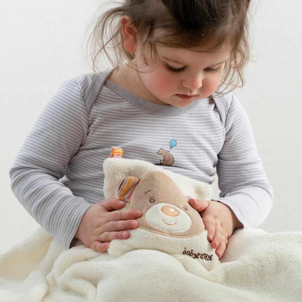 Fehn Rainbow Teddy almofada térmica de caroços de cereja 16 cm