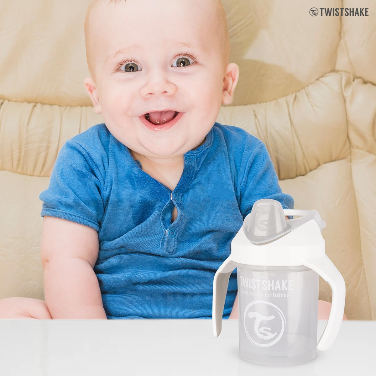 TWISTSHAKE Mini Cup lonček proti polivanju z ustnikom in mešalnikom 230 ml 4 m+