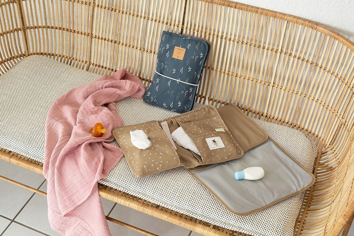 Organizador para pañales y toallitas LASSIG con cambiador portátil