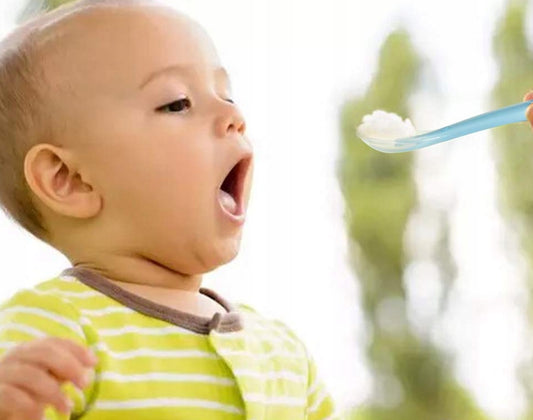 FUTURE FOUNDER łyżeczka silikonowa 6 m+ niebieska, miękka łyżeczka do karmienia niemowląt BPA free