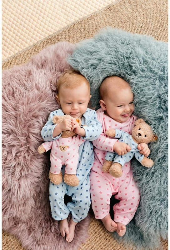 STEIFF Teddy & Me jucărie de pluș ursuleț în pijama 25 cm
