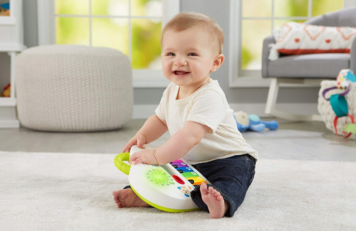 FISHER-PRICE GFK01 pianino 4w1 wersja niemiecka interaktywne pianinko dla niemowląt, biały, 6m+