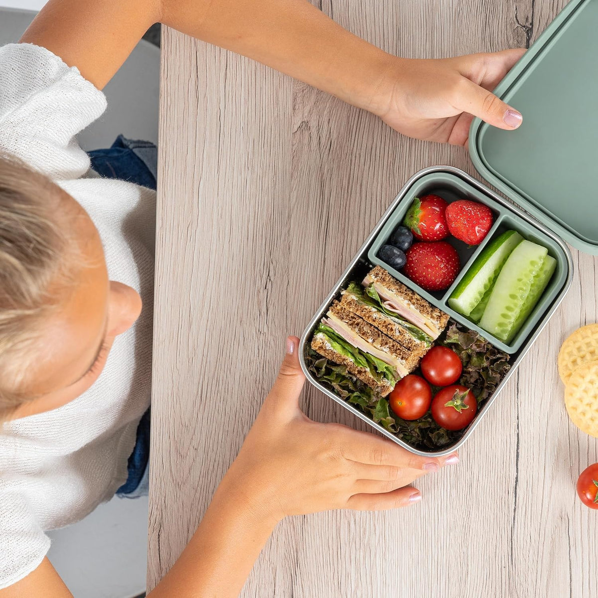 REER lunch box in acciaio inox con divisorio 700 ml 12x16 cm