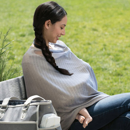 CHICCO Boppy Infinity-Schal und diskrete Stillschürze 2in1