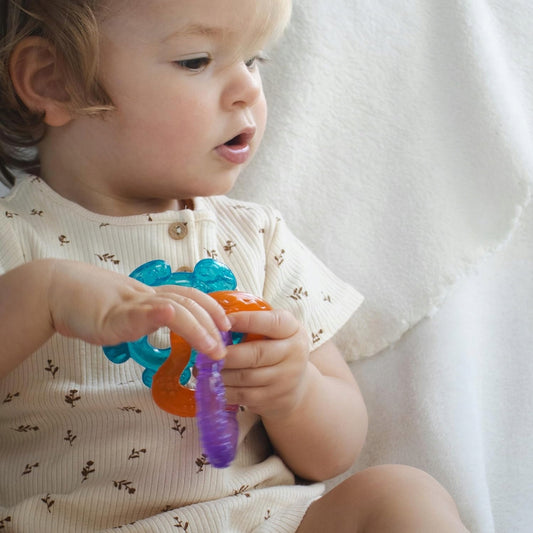dBd silikonska hladilna in masažna grizala 4 m+ 3 kosi