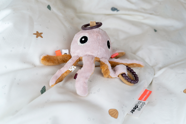 DONE BY DEER colgante para cochecito, móvil vibrante MEDUSA JELLY 20 cm