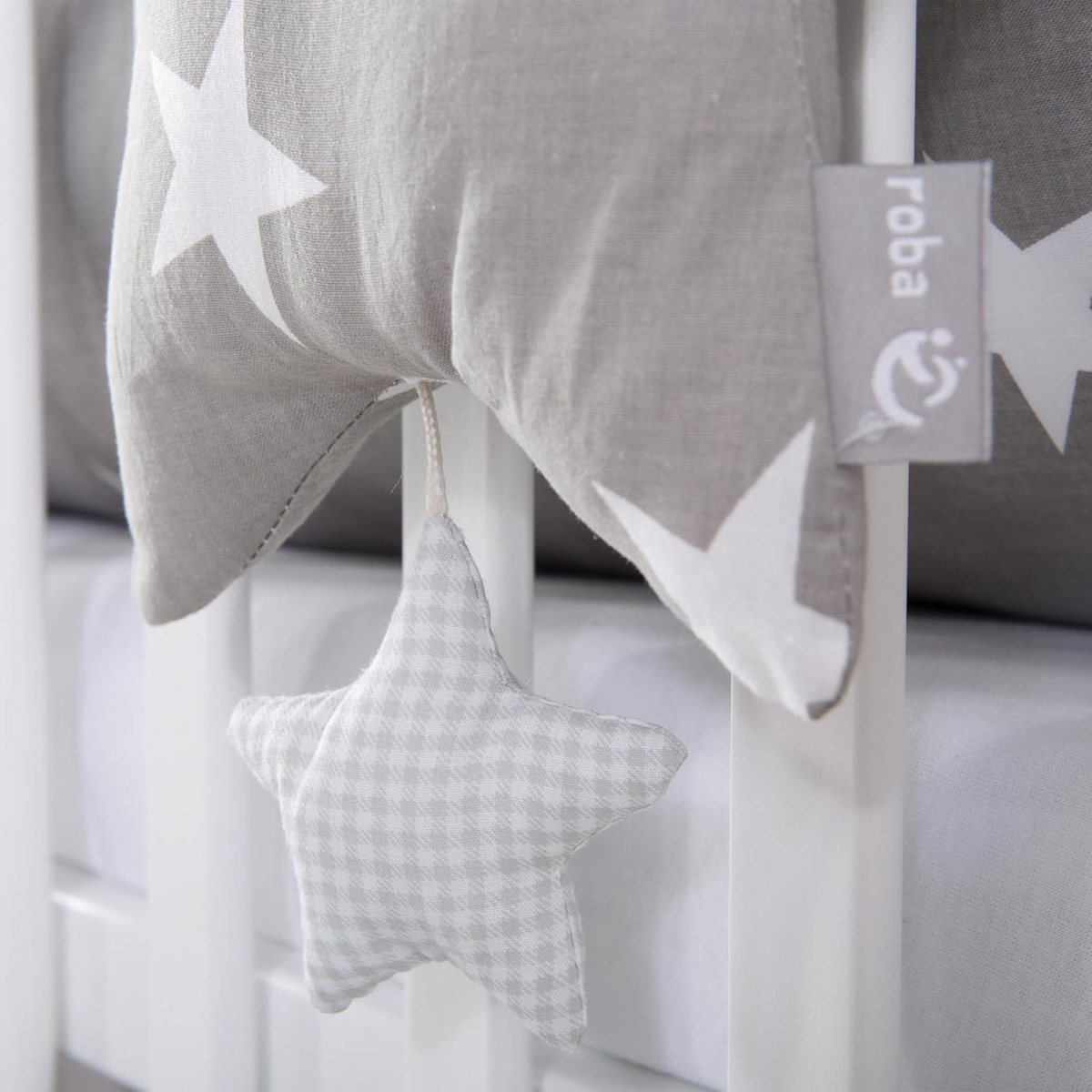 ROBA Little Stars colgante con caja de música para cochecito y cuna 27 x 27 cm