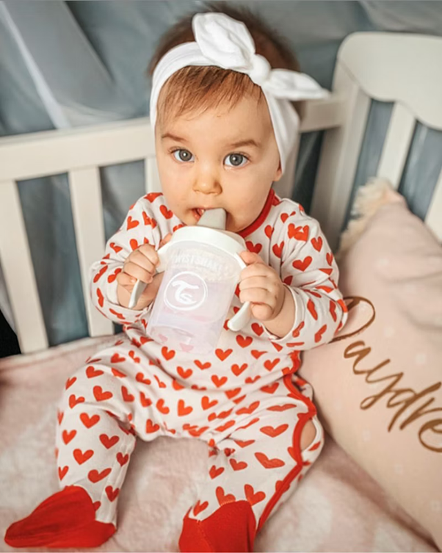 TWISTSHAKE Mini Cup lonček proti polivanju z ustnikom in mešalnikom 230 ml 4 m+