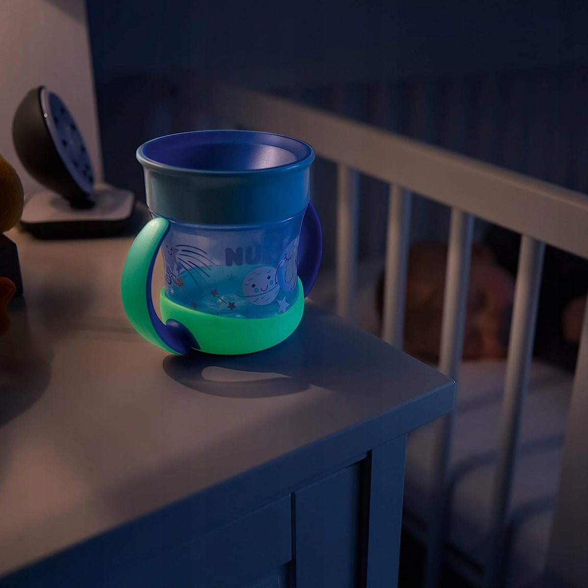 NUK Mini Magic Cup LEUCHTENDER BECHER 160 ml