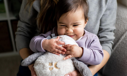 TOMMEE TIPPEE Sova Ollie Deluxe PLIŠASTA IGRAČA lučka zvoki