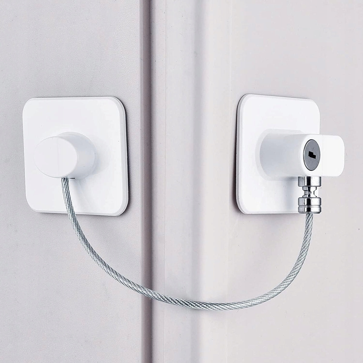 CHILD SAFETY LOCK varovalo za omarice in predale 1 kos