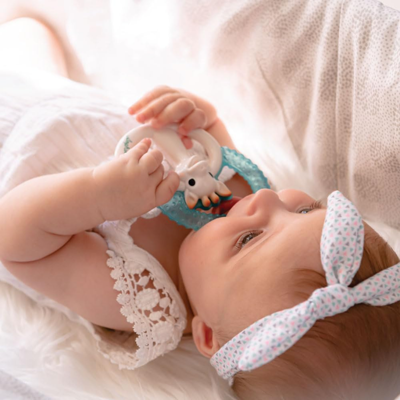 VULLI Sophie la Jirafa mordedor de silicona refrescante y masajeador 3 m+