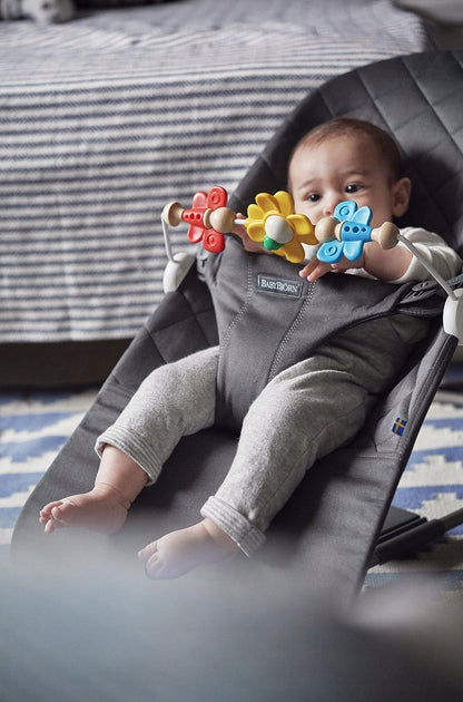 BABYBJORN Flying Friends leseno-plastični lok za ležalnik 31 cm