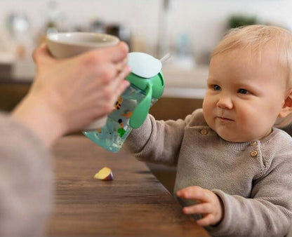 NUK Motion Cup NIEKAPEK z elastyczną słomką 8 m+ kubek niekapek dla dziecka z uchwytami i osłonką