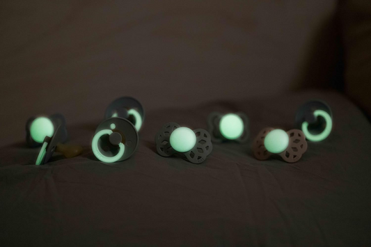 BIBS SUPREME GLOW sucettes apaisantes en silicone 6mois+ SYMÉTRIQUES
