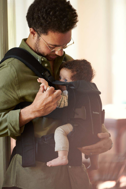 BABYBJORN ONE ergonomska nosilka 3,5-15 kg