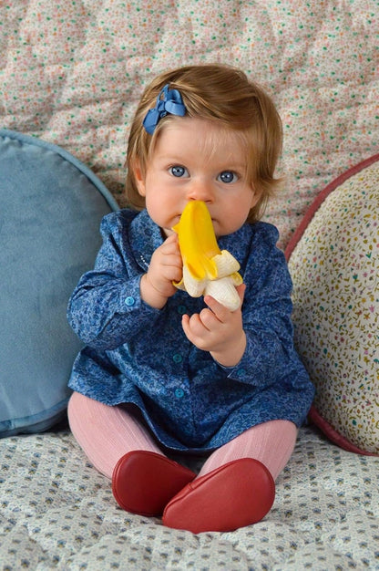 OLI & CAROL inel de dentiție din cauciuc moale 11 cm BANANĂ