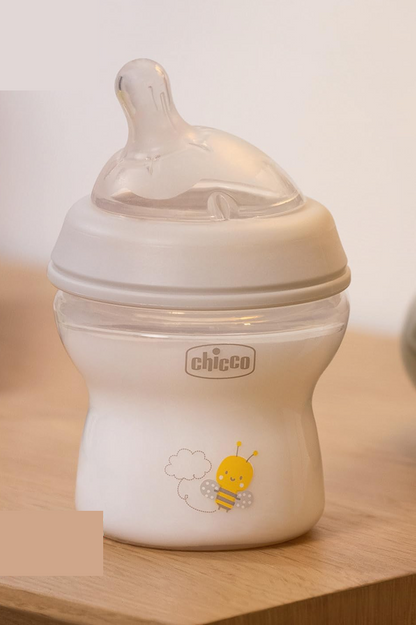 CHICCO Biberón NaturalFeeling 150 ml 0+ flujo lento