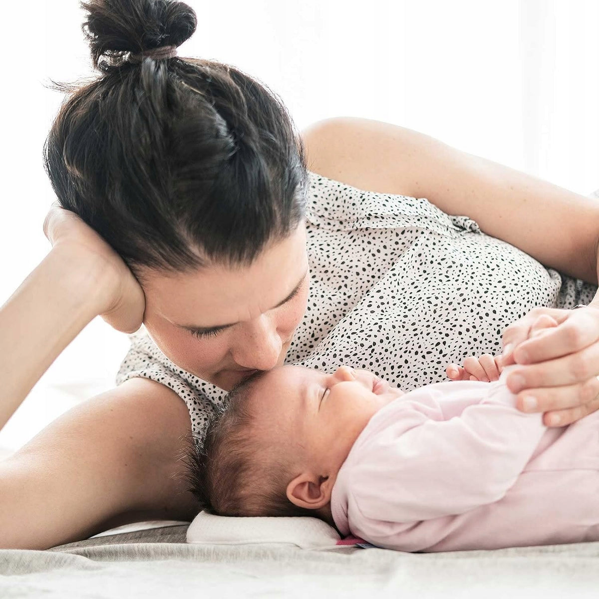 MEDIBINO poduszka antywstrząsowa i stabilizująca do domu, wózka, fotelika - stabilizacja główki dziecka