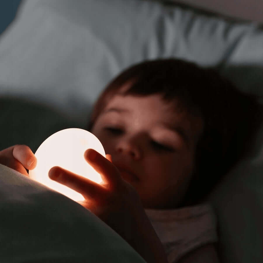 TOMMEE TIPPEE Pingwin 2w1 lampka nocna + przenośna, biała lampka dla dziecka do snu i zabawy